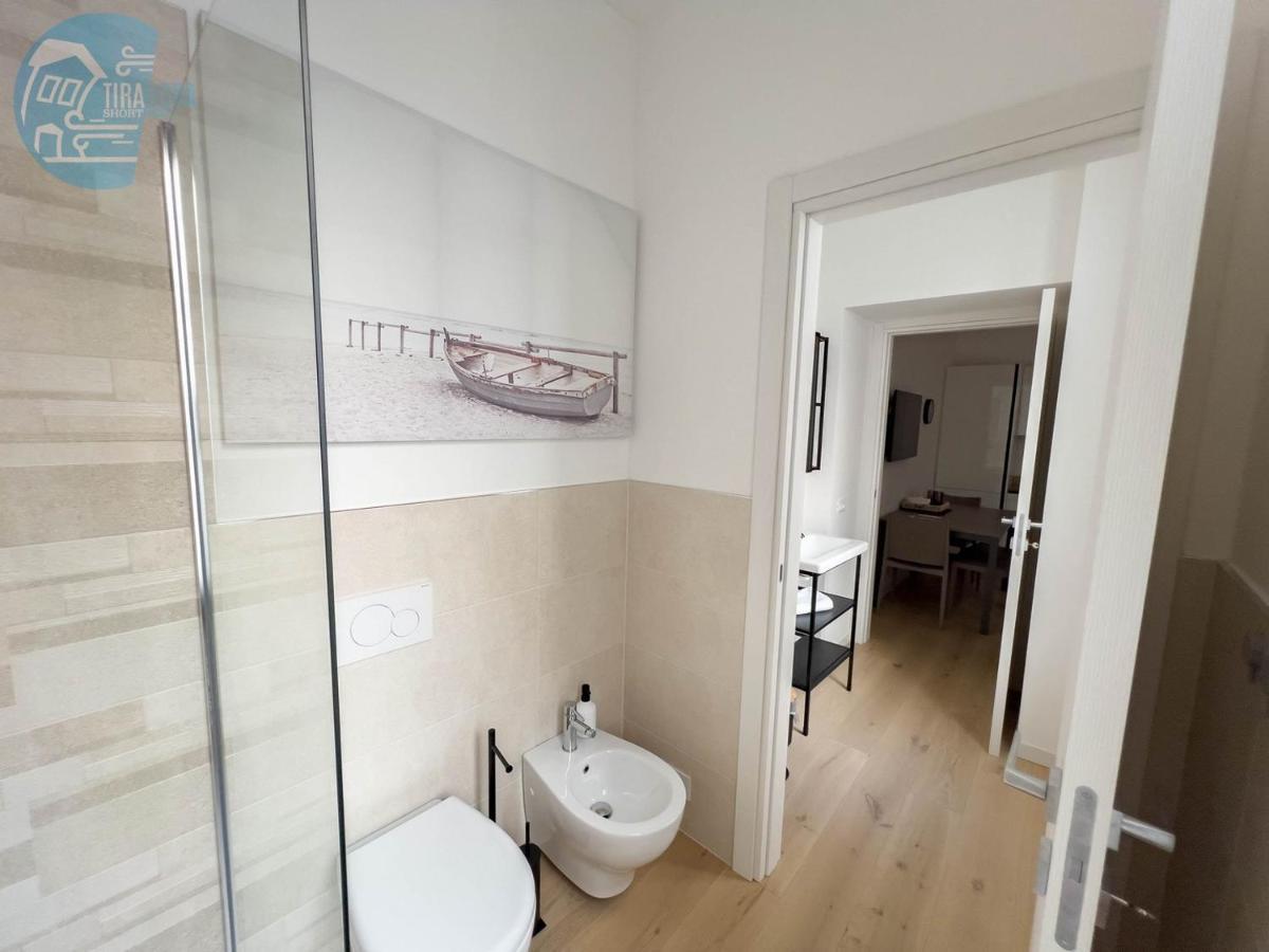 Ferienwohnung Piazza Della Borsa 3C Tirabora Short Rent Triest Exterior foto