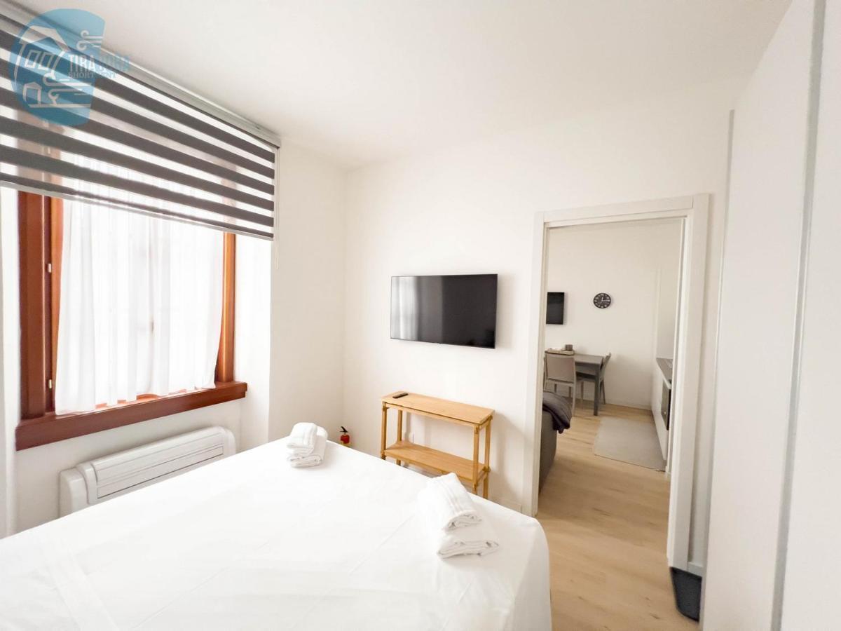 Ferienwohnung Piazza Della Borsa 3C Tirabora Short Rent Triest Exterior foto