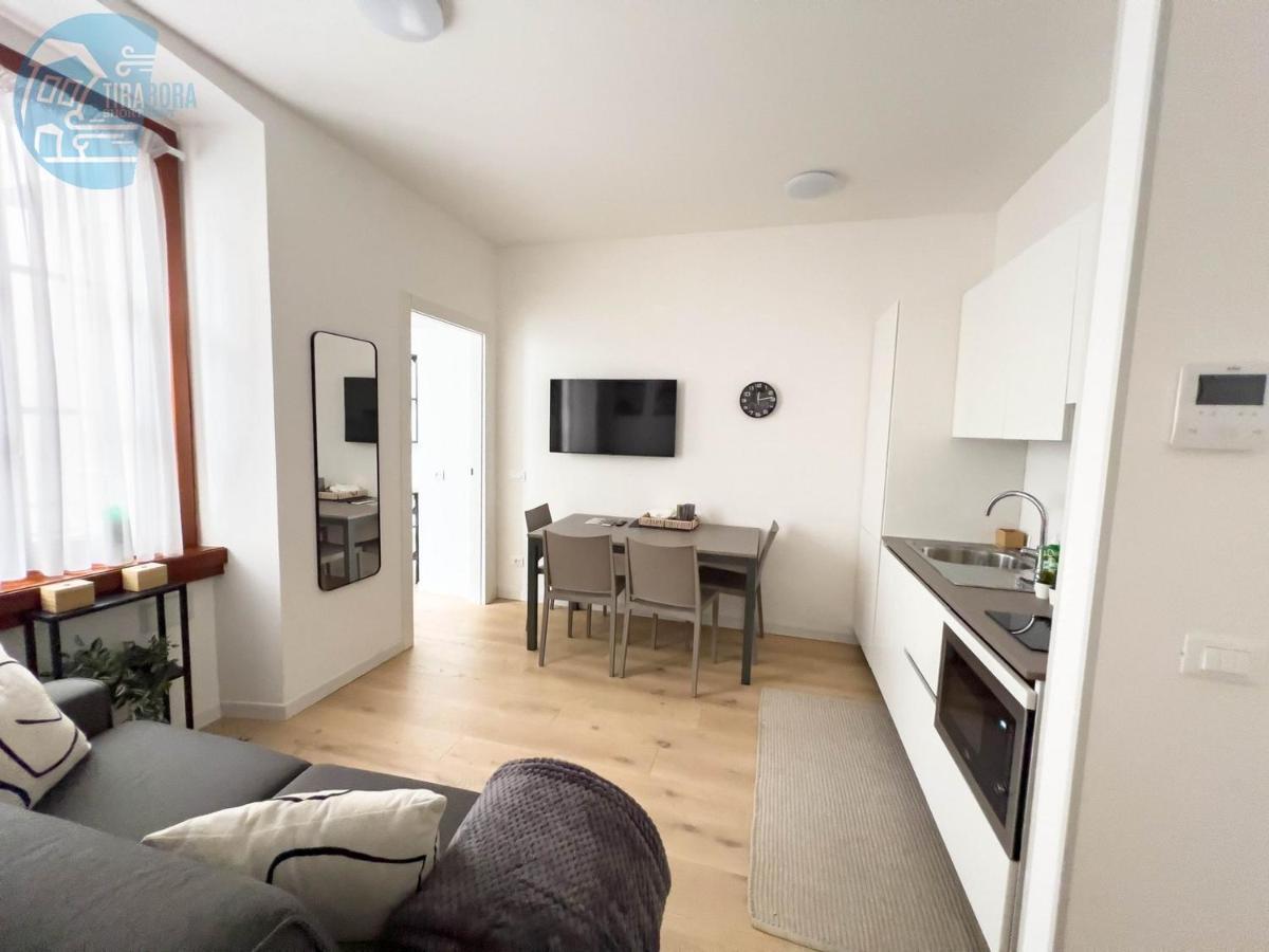 Ferienwohnung Piazza Della Borsa 3C Tirabora Short Rent Triest Exterior foto